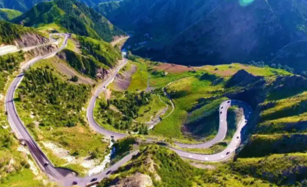 新疆独库公路2023年什么时候通车